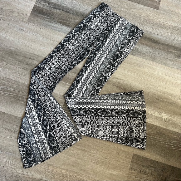 Altar’d State Printed boho bells - Picture 2 of 8